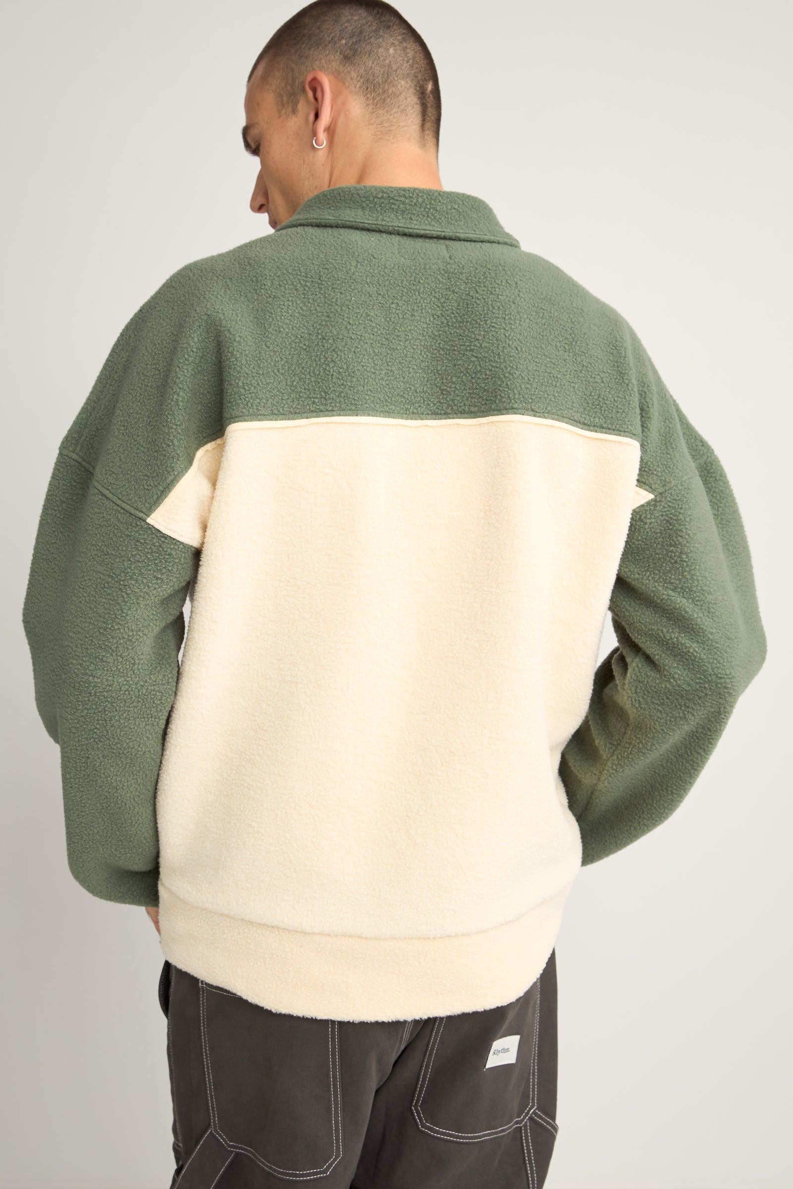 Quarter Zip Pull Over